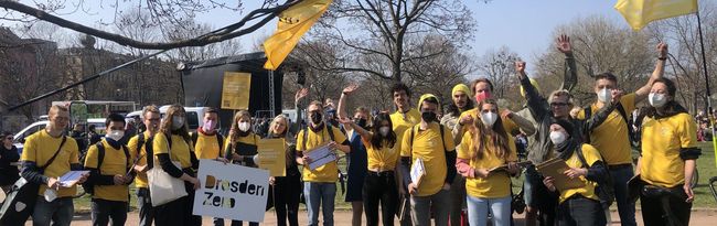 DresdenZero beim Klimastreik 25.03.2022